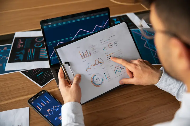 Maximizing ROI with Analytics and Metrics Tracking